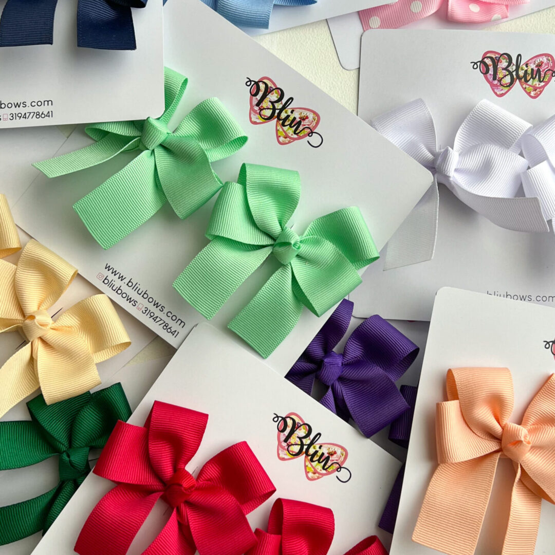 Par de pinzas con Lazo Lucía